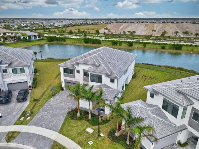 12865 Wingspan Court, Palm Beach Gardens, FL 33412