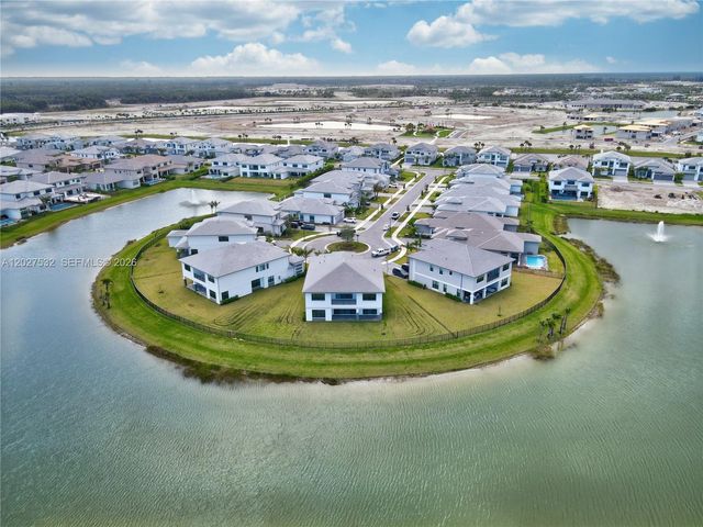 12865 Wingspan Court, Palm Beach Gardens, FL 33412