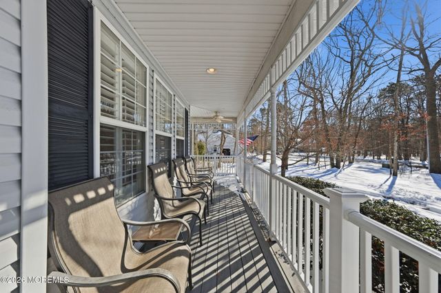 17 Amanda Lane, Howell, NJ 07731