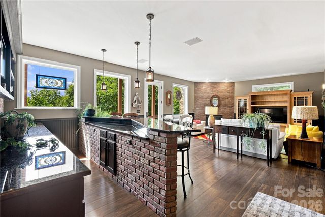 99 Distant View Drive 99, Asheville, NC 28803
