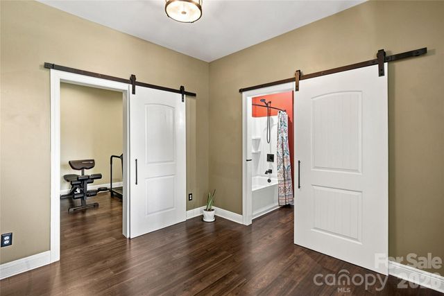 99 Distant View Drive 99, Asheville, NC 28803
