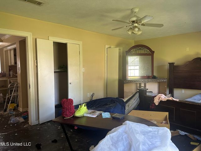 6037 Floral Drive, Jackson, MS 39206