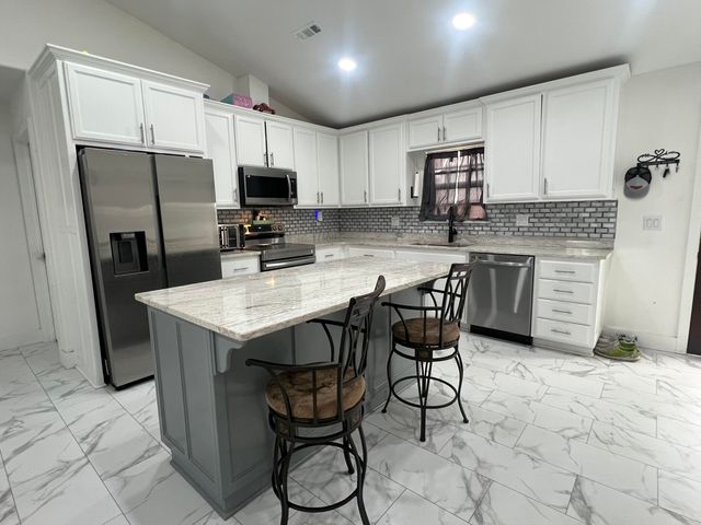 301 N Myrtle Street, Pierce City, MO 65723