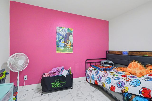 301 N Myrtle Street, Pierce City, MO 65723