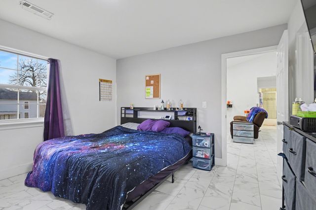 301 N Myrtle Street, Pierce City, MO 65723