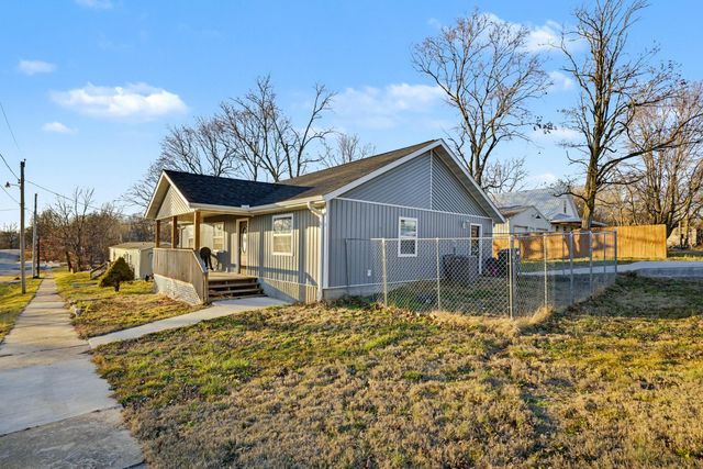 301 N Myrtle Street, Pierce City, MO 65723