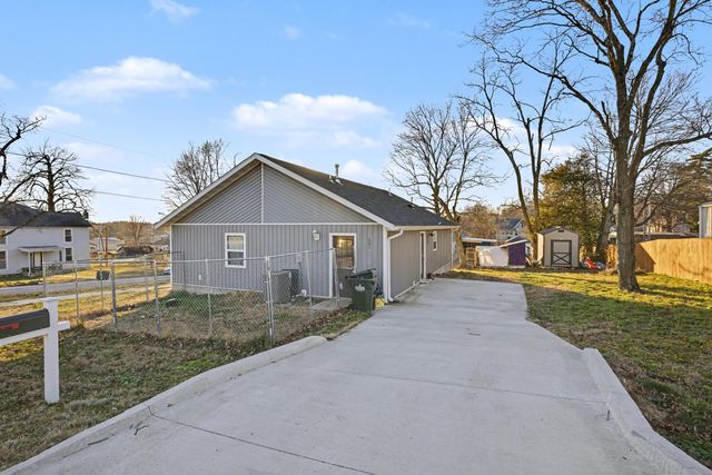 301 N Myrtle Street, Pierce City, MO 65723