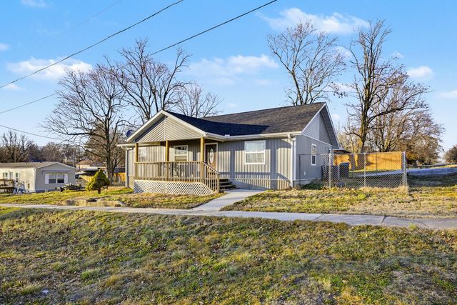 301 N Myrtle Street, Pierce City, MO 65723