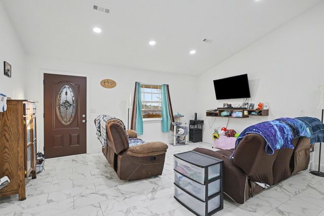 301 N Myrtle Street, Pierce City, MO 65723