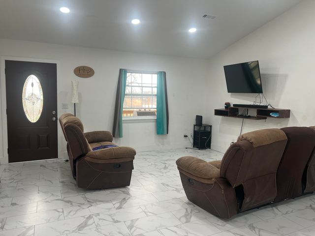 301 N Myrtle Street, Pierce City, MO 65723