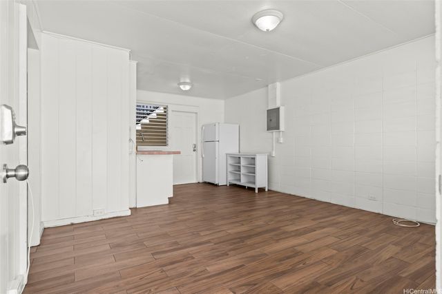 2730 Nakookoo Street, Honolulu, HI 96826