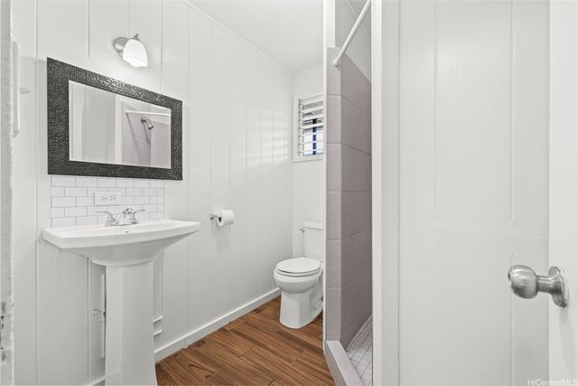 2730 Nakookoo Street, Honolulu, HI 96826