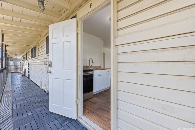 2730 Nakookoo Street, Honolulu, HI 96826