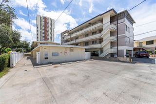 2730 Nakookoo Street, Honolulu, HI 96826