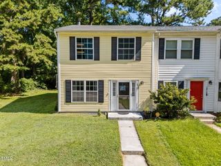 1813 Fox Hollow Drive, Raleigh, NC 27610