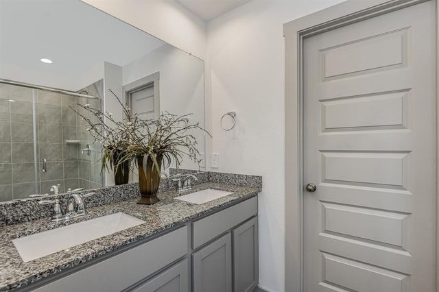 1522 Truckee River Drive, Iowa Colony, TX 77583