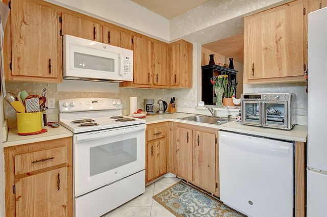 14773 Cumberland Drive 102 D, Delray Beach, FL 33446
