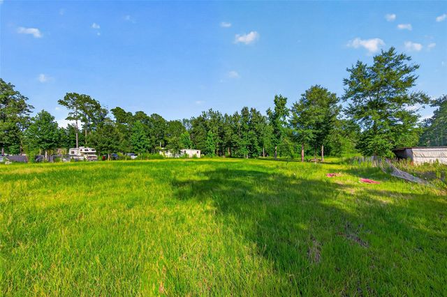414 Road 5268, Cleveland, TX 77327