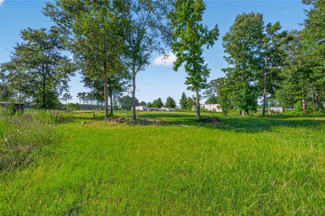 414 Road 5268, Cleveland, TX 77327