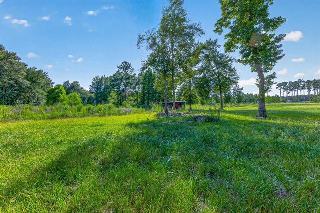 414 Road 5268, Cleveland, TX 77327