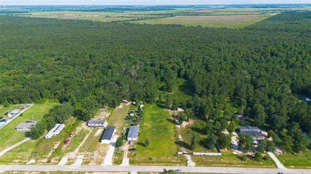 414 Road 5268, Cleveland, TX 77327