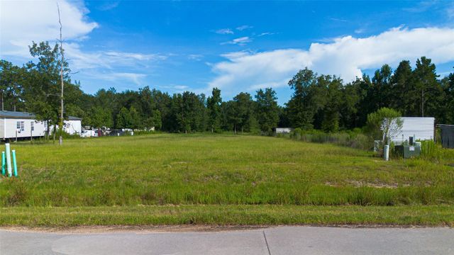 414 Road 5268, Cleveland, TX 77327