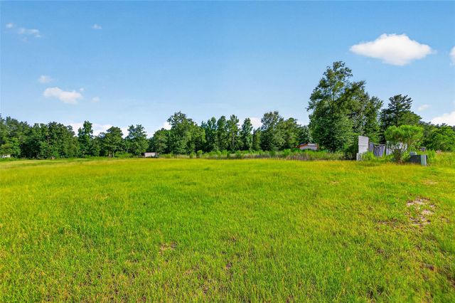 414 Road 5268, Cleveland, TX 77327