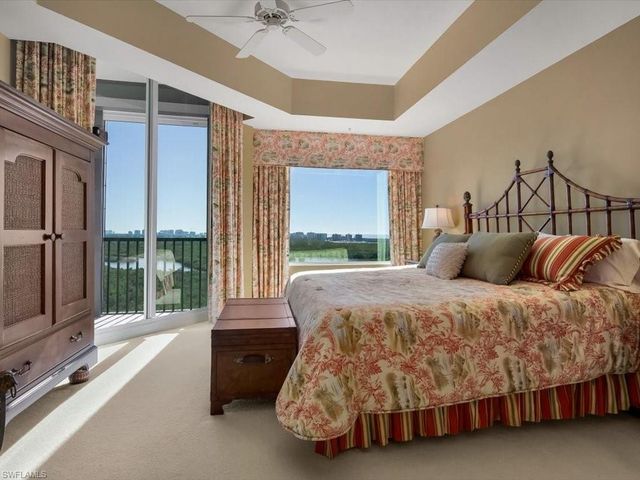 425 Cove Tower DR # 1601, Naples, FL 34110