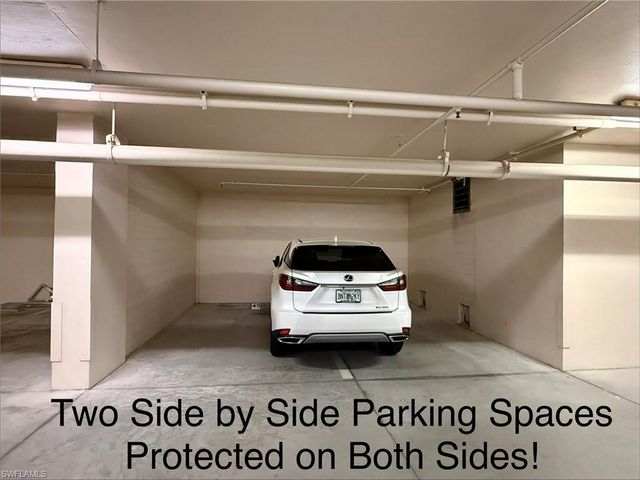 425 Cove Tower DR # 1601, Naples, FL 34110