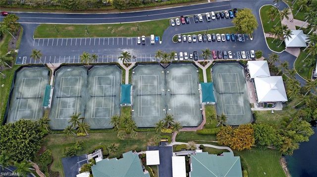 425 Cove Tower DR # 1601, Naples, FL 34110