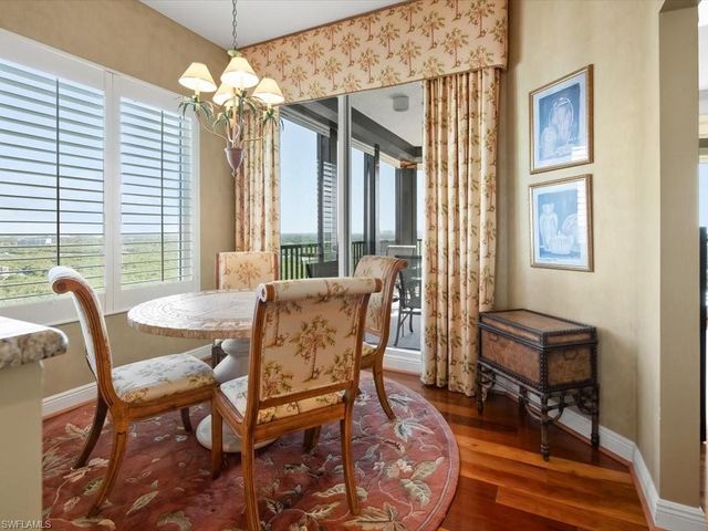 425 Cove Tower DR # 1601, Naples, FL 34110