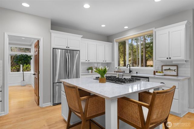 4804 20th Avenue NW, Gig Harbor, WA 98335