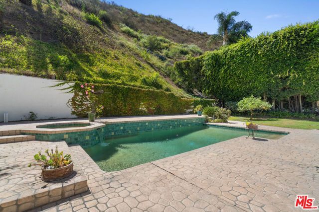 1481 Bienveneda Avenue, Pacific Palisades (los Angeles), CA 90272