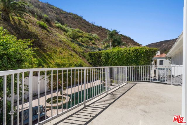 1481 Bienveneda Avenue, Pacific Palisades (los Angeles), CA 90272