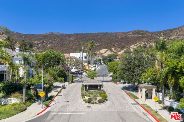 1481 Bienveneda Avenue, Pacific Palisades (los Angeles), CA 90272