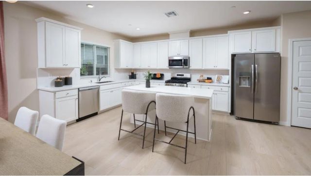 10922 Admiral Cove Way, Stockton, CA 95219