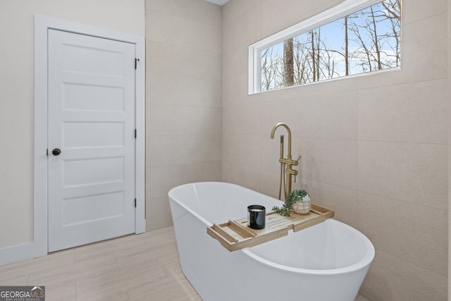 322 Oconee, Westminster, SC 29693