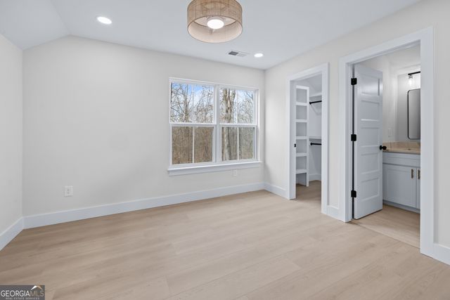 322 Oconee, Westminster, SC 29693