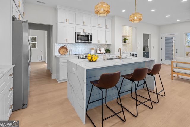 322 Oconee, Westminster, SC 29693