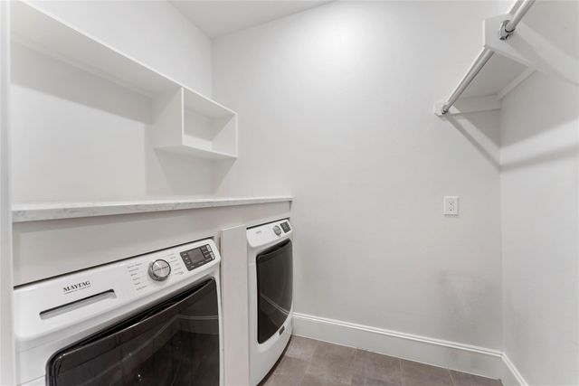 247 Green Boulevard, Shenandoah, TX 77384