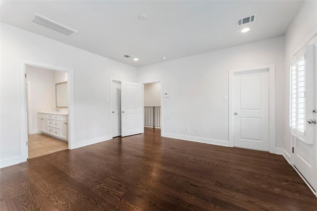 247 Green Boulevard, Shenandoah, TX 77384