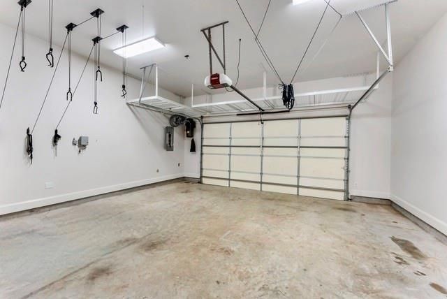 247 Green Boulevard, Shenandoah, TX 77384