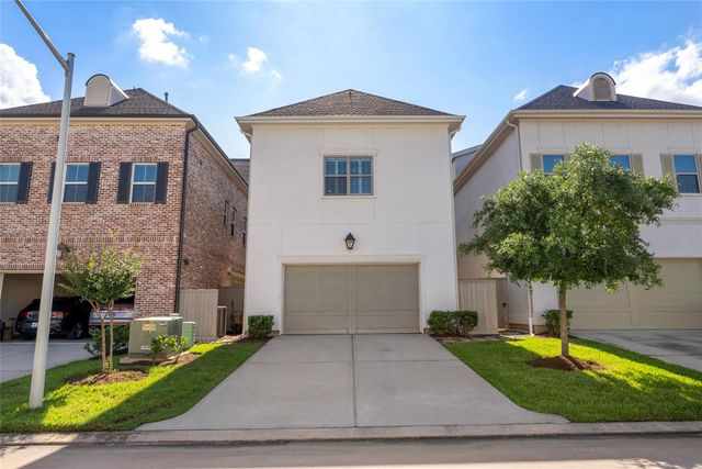 247 Green Boulevard, Shenandoah, TX 77384