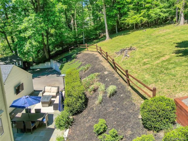7 Hays Hill Road, Pleasantville, NY 10570