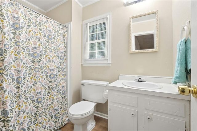 2104 BRICKHAVEN Drive, Greensboro, NC 27407