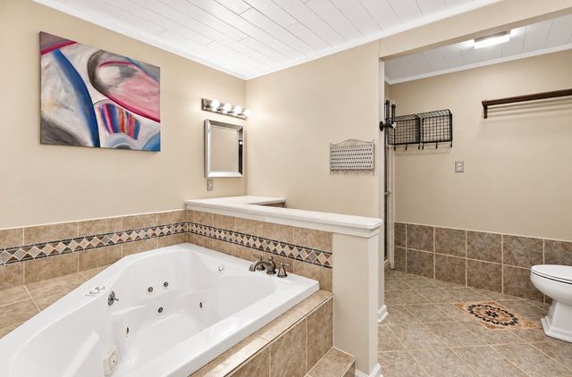 8152 S Lakeshore Drive, Shreveport, LA 71119