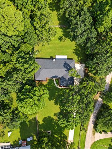 8152 S Lakeshore Drive, Shreveport, LA 71119
