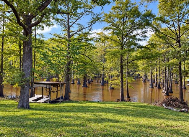8152 S Lakeshore Drive, Shreveport, LA 71119