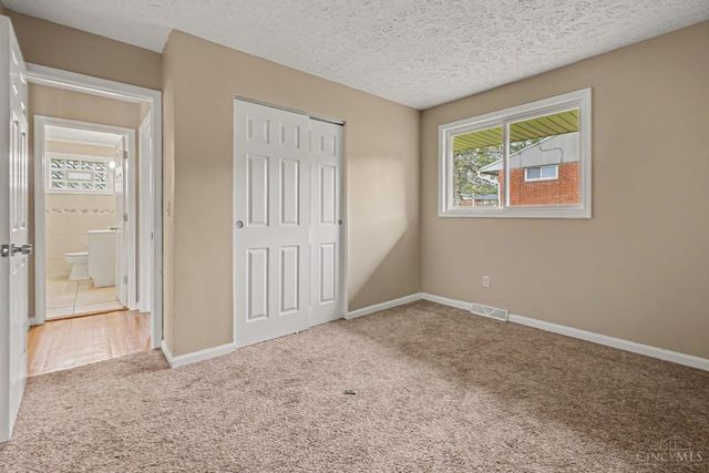 10253 Jasmine Court, Woodlawn, OH 45215