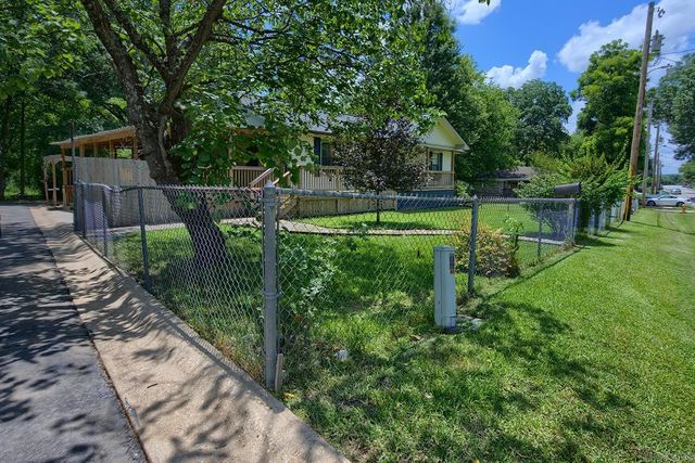 914 Thelma Street, Benton, AR 72015